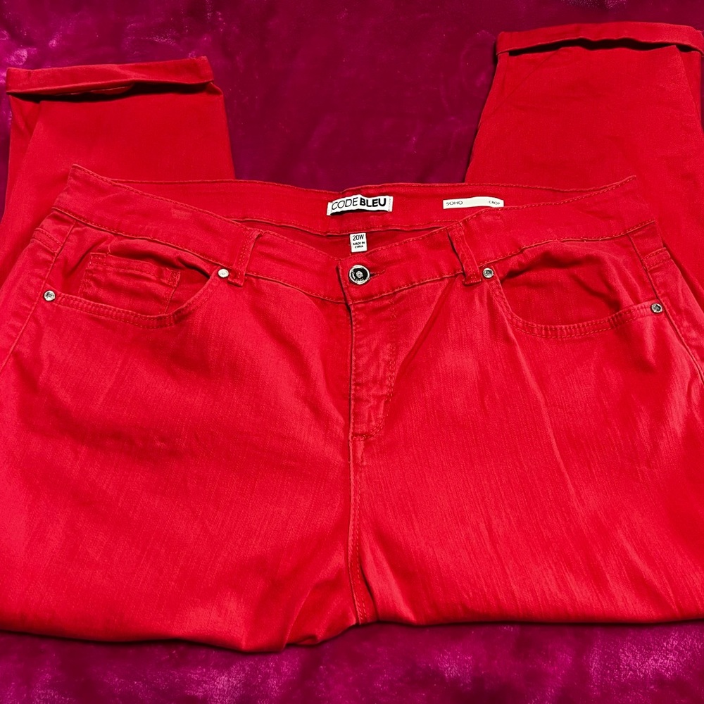 Code Bleu soho crop peach colored pants 20W